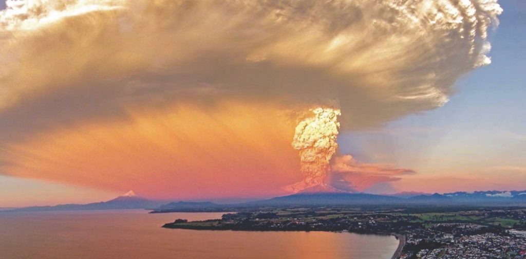 6 años de la megaerupción del Calbuco: “Necesitamos con urgencia un mapa de riesgo volcánico para esta zona”