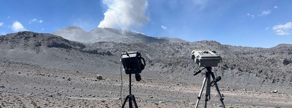 FONDECYT: The role of the eruptive and hydrothermal activity, crustal and slab contributions into the total volcatile fluxes emitted from northern Chile volcanoes.