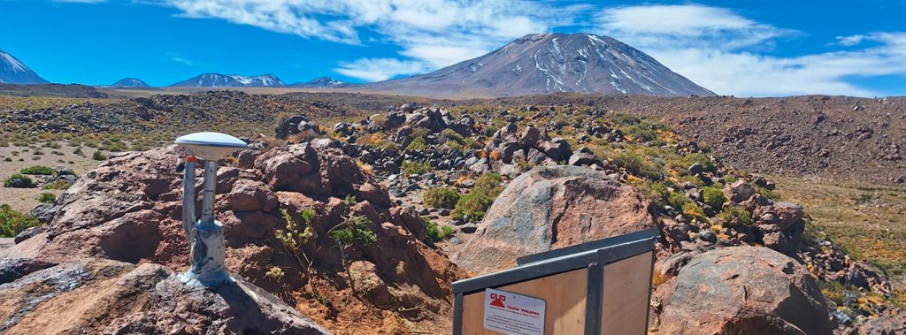 Expertos relatan la “odisea” de instalar instrumentos de monitoreo volcánico en el altiplano chileno