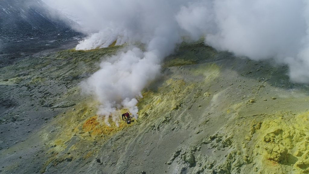 Volcán nortino presenta en sus fumarolas una de las mayores concentraciones de arsénico y boro a nivel global